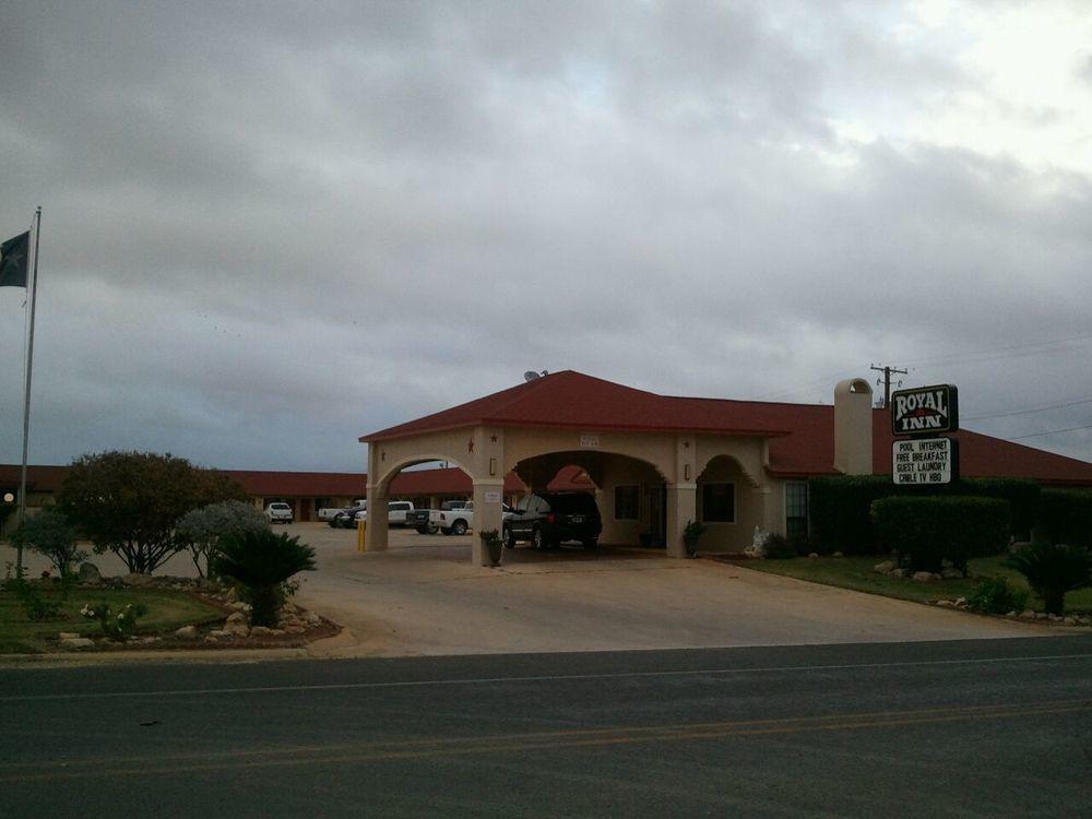 Royal Inn Pearsall Esterno foto